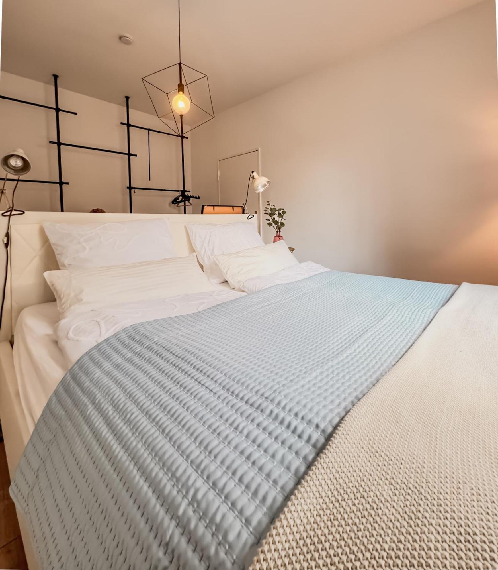 01 Bedroom In Mitte-Up To 5 People-Private Free Parking ベルリン エクステリア 写真